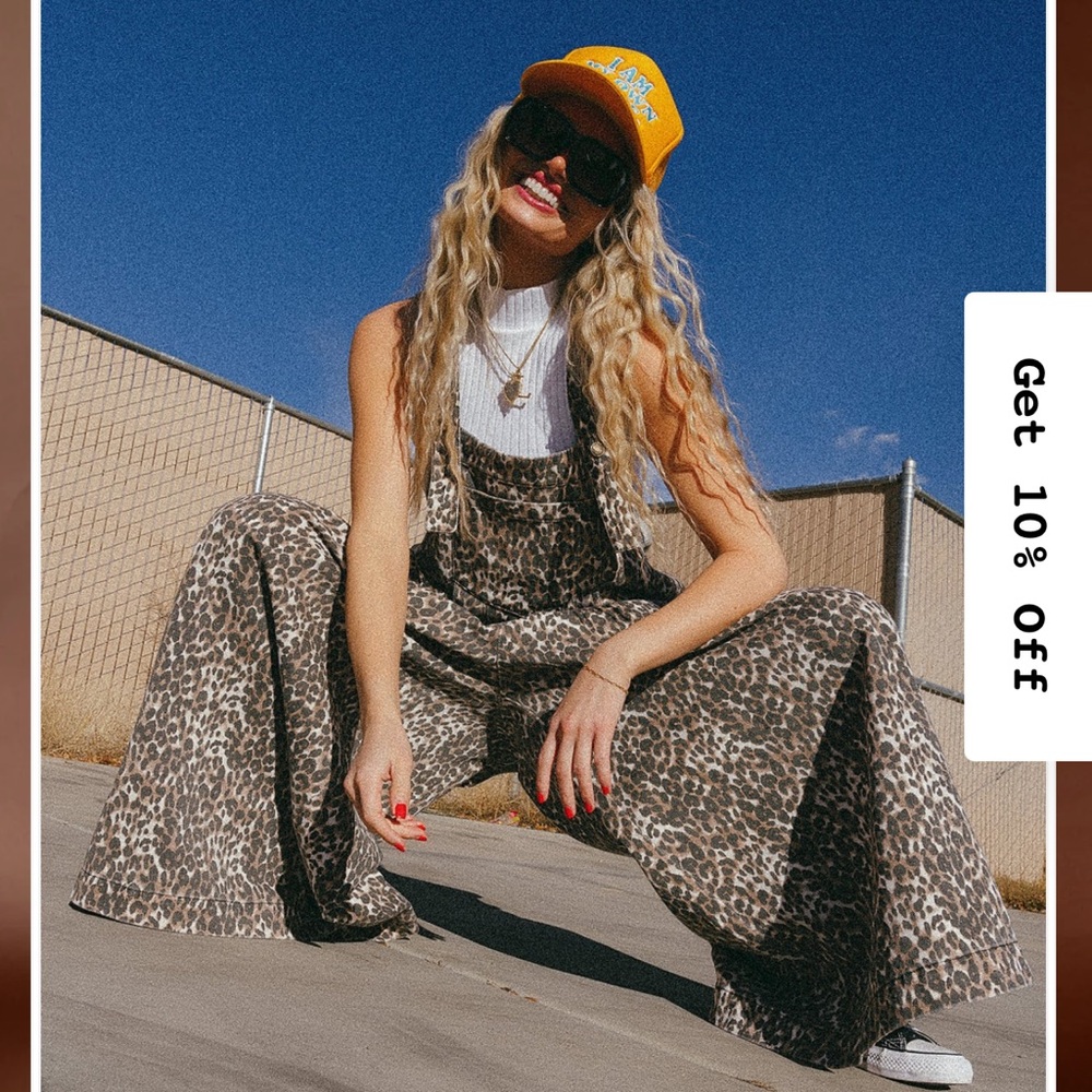 Dressed in LALA Big Feelings Oversized Denim Overalls in Vintage Leopard - Picture 2 of 7